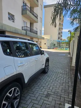 RENEGADE 1.8 16V Longitude