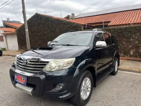 HILUX SW4 3.0 SRV 4X4 7 Lugares 16V Turbo Intercooler
