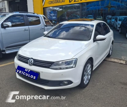 Volkswagen JETTA 1.4 250 TSI Comfortline 4 portas