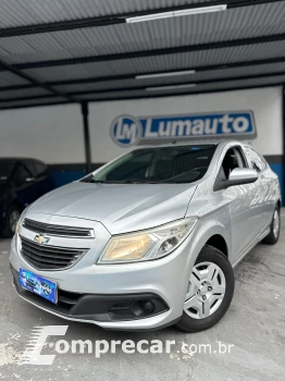 CHEVROLET ONIX 1.0 LT 4 portas