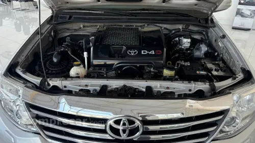 Hilux SW4 SRV 3.0 4X4 (7 Lugares)