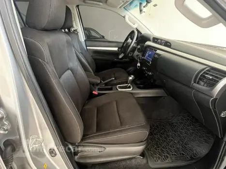 HILUX 2.8 SR 4X4 CD 16V DIESEL 4P AUTOMÁTICO