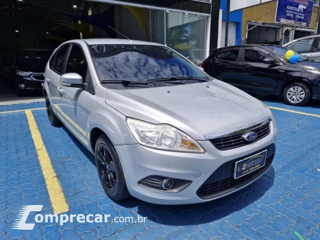 FORD FOCUS 1.6 GLX 8V FLEX 4P MANUAL 4 portas