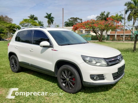 Volkswagen TIGUAN 2.0 TSI 16V Turbo 4 portas