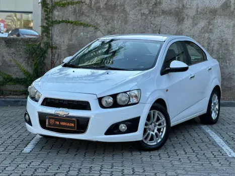 CHEVROLET SONIC 1.6 LTZ 16V FLEX 4P AUTOMÁTICO 4 portas