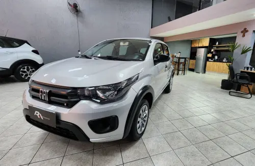 Fiat MOBI LIKE 1.0 Fire Flex 5p. 4 portas