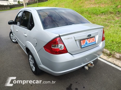 FIESTA 1.6 MPI Class Sedan 8V