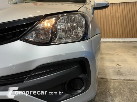 ETIOS 1.5 X PLUS SEDAN 16V FLEX 4P AUTOMÁTICO