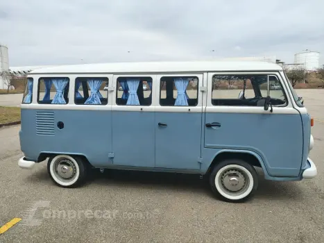 Volkswagen KOMBI 1.6 Luxo 8V 4 portas