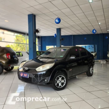 FORD FIESTA 1.6 MPI Sedan 8V 4 portas