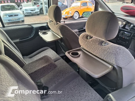 ZAFIRA 2.0 MPFI ELEGANCE 8V FLEX 4P AUTOMÁTICO