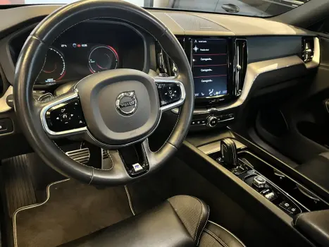 XC60 2.0 16V 4P T8 HYBRID R-DESIGN AWD GEARTRONIC AUTOMÁTICO