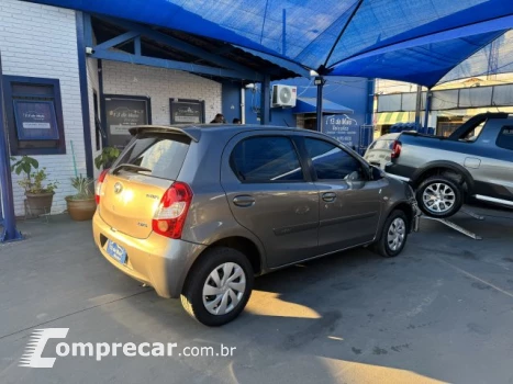 ETIOS HATCH - 1.5 XS 16V 4P AUTOMÁTICO