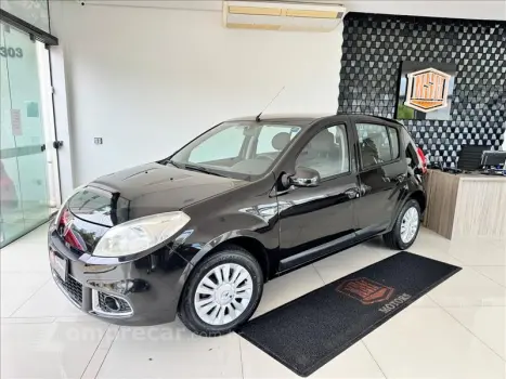 Renault SANDERO 1.6 Privilége 8V 4 portas