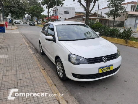 POLO SEDAN 1.6 MI Comfortline 8V