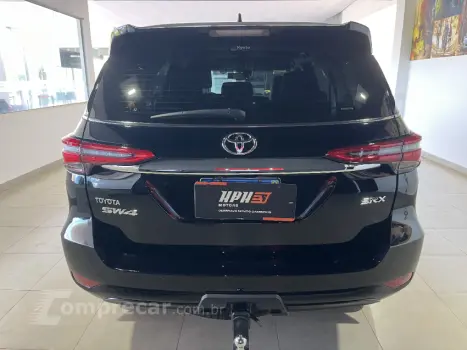 HILUX SW4 2.8 SRX 4X4 7 Lugares 16V Turbo Intercooler