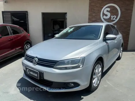 Volkswagen JETTA 4 portas