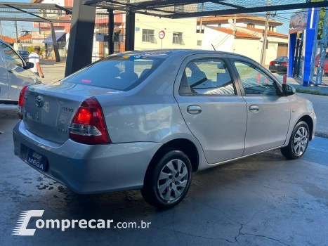 ETIOS 1.5 XS Sedan 16V