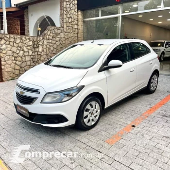 CHEVROLET ONIX 1.4 MPFI LT 8V 4 portas