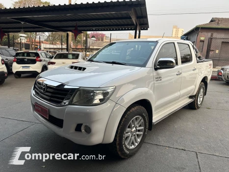 Toyota Hilux Caminhonete 3.0 16V 4P 4X4 SRV TURBO DIESEL CABINE DUP 5 portas