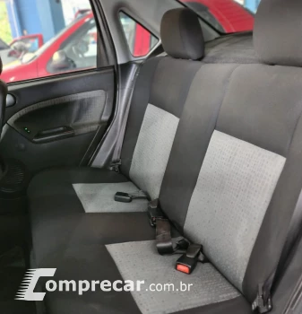 FIESTA 1.6 MPI Sedan 8V