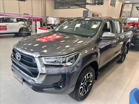Toyota HILUX 2.8 D-4d Turbo CD SRV 4X4 4 portas