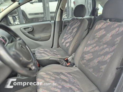 Corsa Sedan 1.0 MPFI 8V 71cv 4p