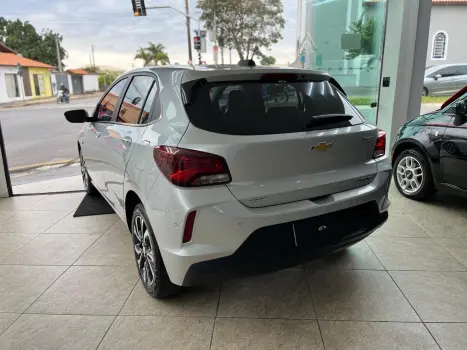 ONIX 1.0 TURBO FLEX PREMIER AUTOMÁTICO