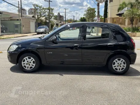 CELTA 1.0 MPFI Life 8V