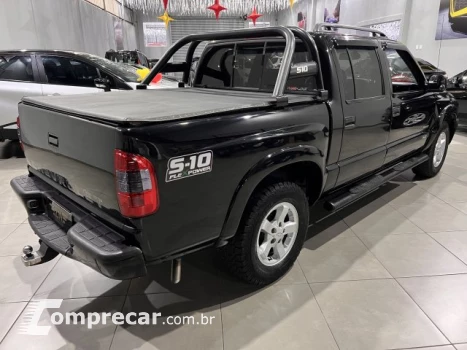 S10 - 2.4 MPFI ADVANTAGE 4X2 CD 8V 4P MANUAL