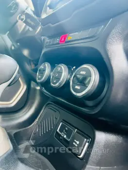 Renegade Longitude 1.8 4x2 Flex 16V Aut.