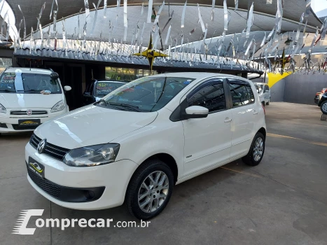 Volkswagen Fox trend 1.0 4 portas