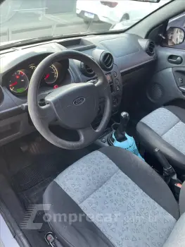 FIESTA 1.6 MPI Sedan 8V
