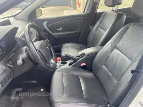 FLUENCE 2.0 Dynamique 16V