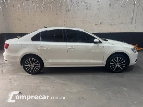 JETTA 2.0 TSI Highline 211cv