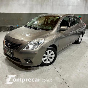 NISSAN VERSA 1.6 SL 16V 4 portas