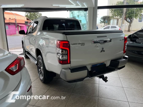 L200 TRITON 2.4 16V TURBO DIESEL SPORT HPE-S CD 4P 4X4 AUTOM