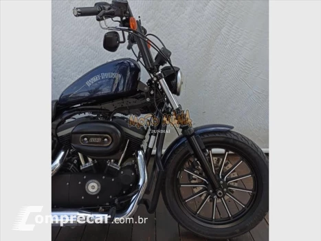 SPORTSTER IRON 883