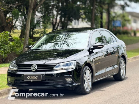 Volkswagen JETTA 2.0 TSI Highline 4 portas