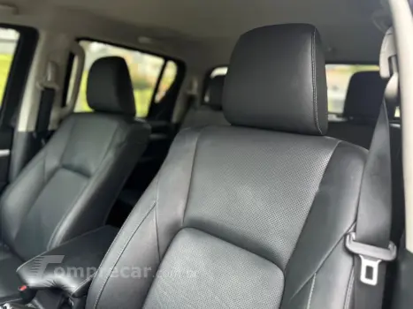 HILUX 2.8 D-4D TURBO DIESEL CD SRX 4X4 AUTOMÁTICO