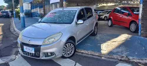 Renault SANDERO 1.6 Privilège 8V 4 portas