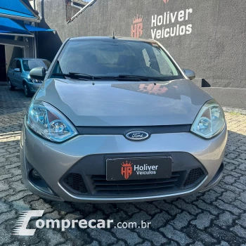 FORD FIESTA 1.6 MPI Class Sedan 8V 4 portas