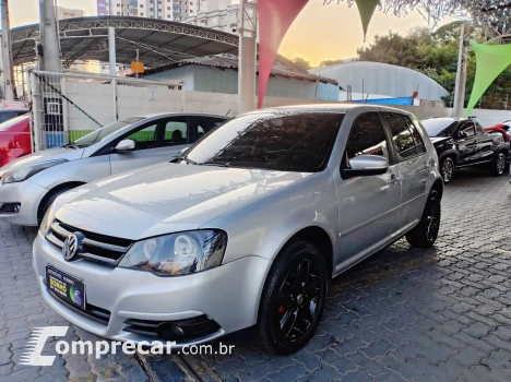 Volkswagen GOLF SPORTLINE 1.6 MI TOTAL 8V 4 portas