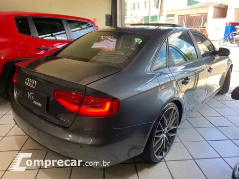 Audi A4 2.0 TFSI Ambiente Sedan 183 CV Turbo 4 portas