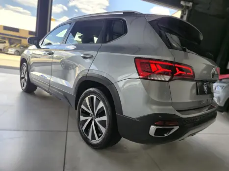 TAOS 1.4 250 TSI Highline