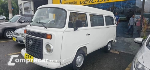 Volkswagen KOMBI 4 portas