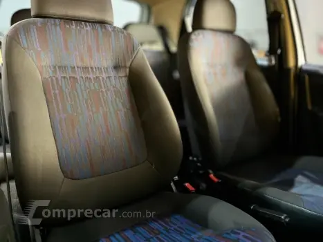 CELTA 1.0 MPFI Life 8V