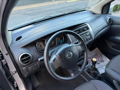 GRAND LIVINA 1.8 S 16V