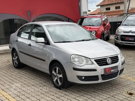 POLO SEDAN - 1.6 MI 8V 4P MANUAL