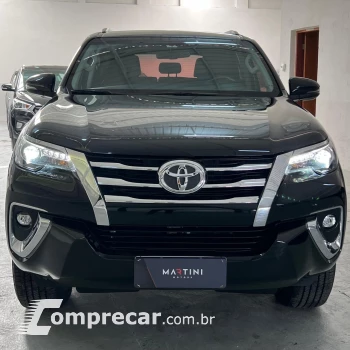 Hilux CD SRX 4x4 2.8 TDI 16V Diesel Aut.